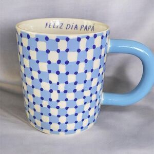 NWT Room Essentials Light Blue and White Checkered Mug with 'Feliz Día Papá'